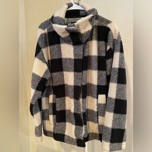 Billabong Checkered Sherpa Jacket in Black and Cream